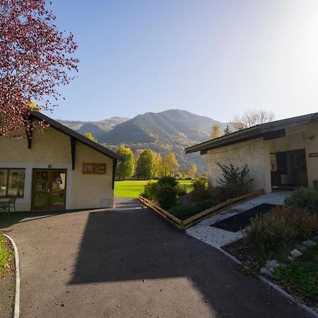 Gite Le Grand Renaud Le Bourg-dʼOisans Εξωτερικό φωτογραφία